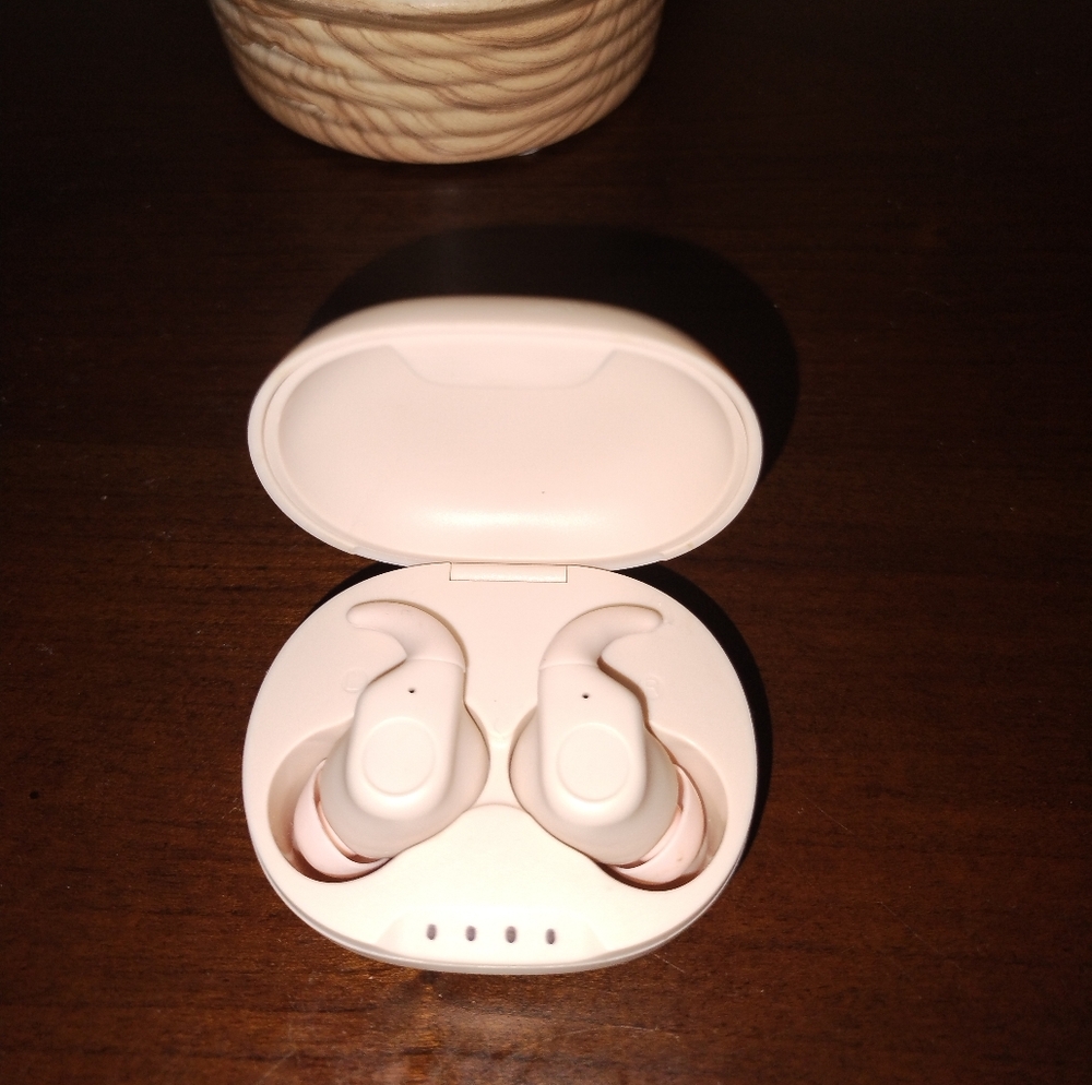 Wireless Earbuds with Charging Case - Cream